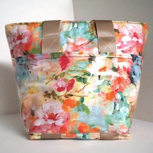 Beige Flowers in Oil Paint - Shopper